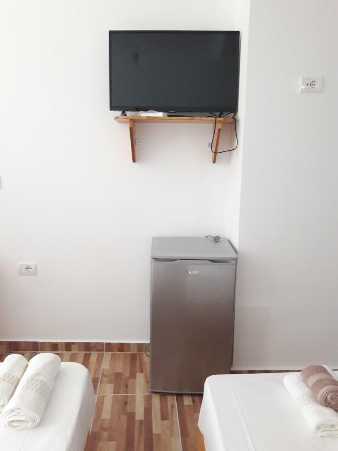 Beleris Rooms Химара Экстерьер фото