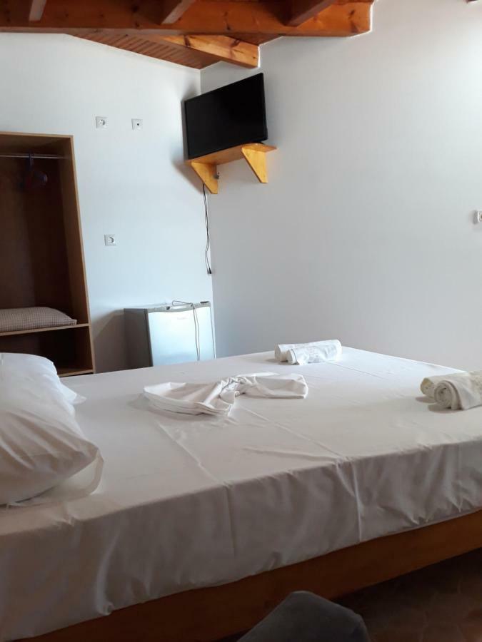 Beleris Rooms Химара Экстерьер фото